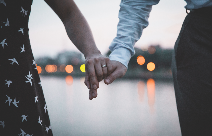婚姻是…